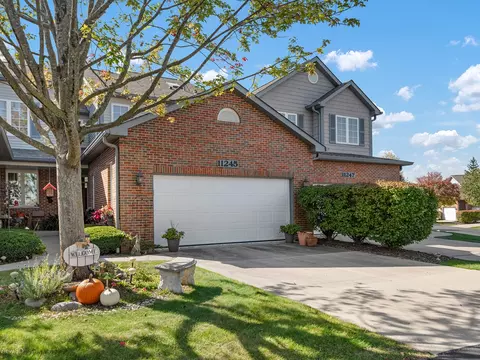 11245 Melrose Ct, Orland Park, IL 60467