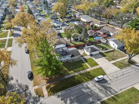 View/Area - 117 E Armitage Ave, Addison, IL 60101 photo 1 of 3