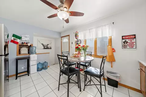 Dining - 117 E Armitage Ave, Addison, IL 60101 photo 2 of 2