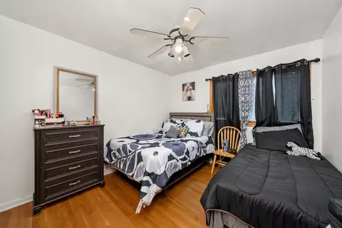 Bedroom - 117 E Armitage Ave, Addison, IL 60101 photo 4 of 8