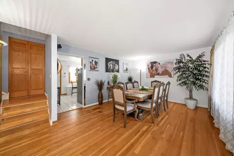 Dining - 117 E Armitage Ave, Addison, IL 60101 photo 1 of 2