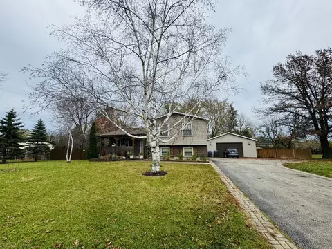 38763 N Pine Ave, Beach Park, IL 60099