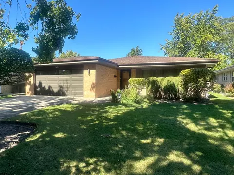 1406 Peterson Ave, Park Ridge, IL 60068
