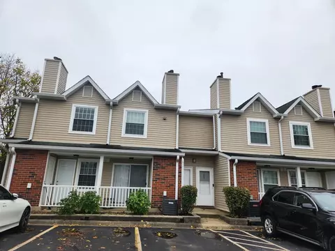 1277 Wyndham Ln #108, Palatine, IL 60074