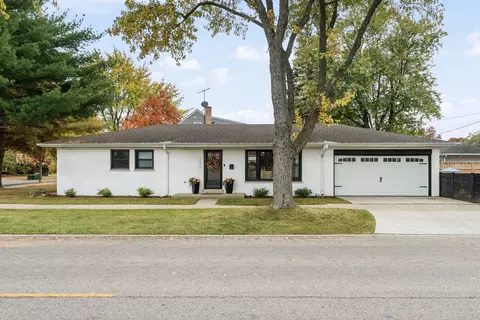 Exterior - 222 Wille Ave, Wheeling, IL 60090 photo 2 of 6