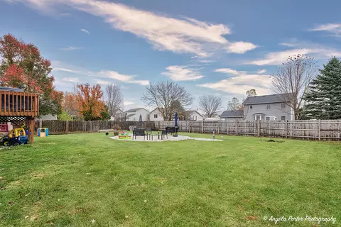 Exterior - 210 Highbridge Trl, Mchenry, IL 60050 photo 5 of 7