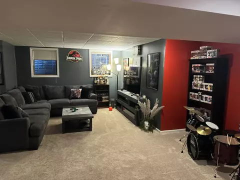 Other - 535 Shagbark Dr, Elgin, IL 60123 photo 3 of 12