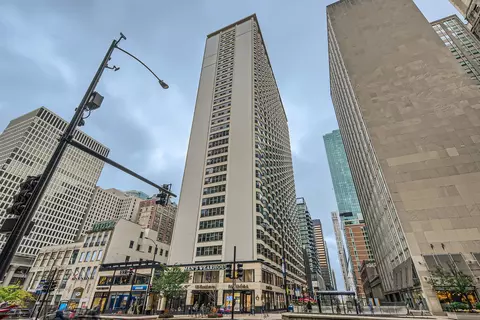535 N Michigan Ave #1011, Chicago, IL 60611