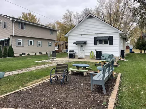 Exterior - 106 S 1st St, Cherry, IL 61317 photo 3 of 4