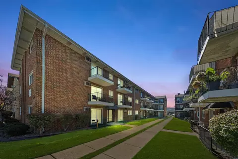 6131 W 64th Pl #B1, Chicago, IL 60638