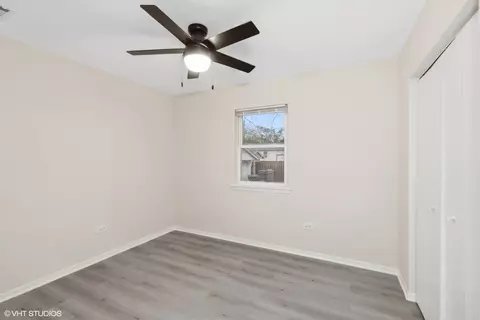 Bedroom - 14528 Ridgeway Ave, Midlothian, IL 60445 photo 4 of 4