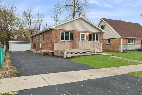 14528 Ridgeway Ave, Midlothian, IL 60445