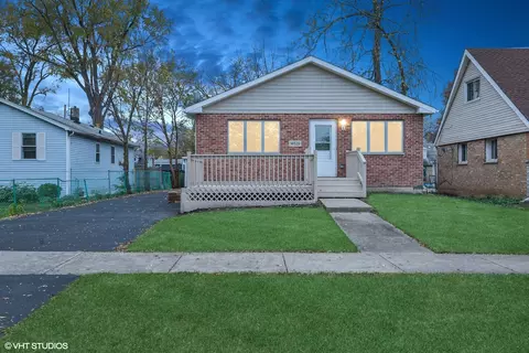 Exterior - 14528 Ridgeway Ave, Midlothian, IL 60445 photo 3 of 3