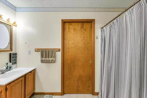 Bath - 407 Bluff St #407, Sidney, IL 61877 photo 3 of 5