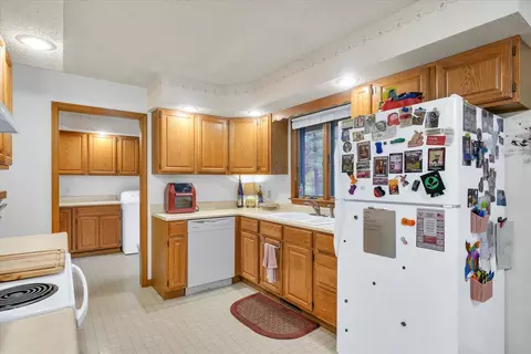 Kitchen - 407 Bluff St #407, Sidney, IL 61877 photo 3 of 6
