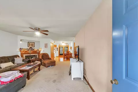 Entry Way - 407 Bluff St #407, Sidney, IL 61877 photo 1 of 2