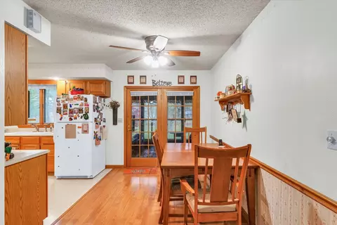 Dining - 407 Bluff St #407, Sidney, IL 61877 photo 2 of 2