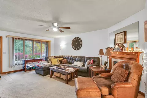 Living - 407 Bluff St #407, Sidney, IL 61877 photo 2 of 2