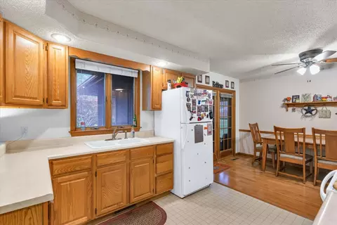 Kitchen - 407 Bluff St #407, Sidney, IL 61877 photo 5 of 6