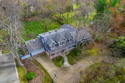 View/Area - 1925 Maple Pl, Riverwoods, IL 60015 photo 2 of 3