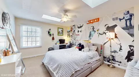 Bedroom - 1925 Maple Pl, Riverwoods, IL 60015 photo 8 of 10