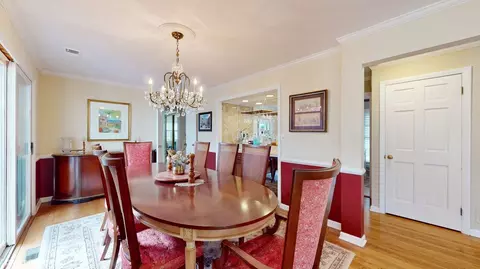 Dining - 1925 Maple Pl, Riverwoods, IL 60015 photo 5 of 6