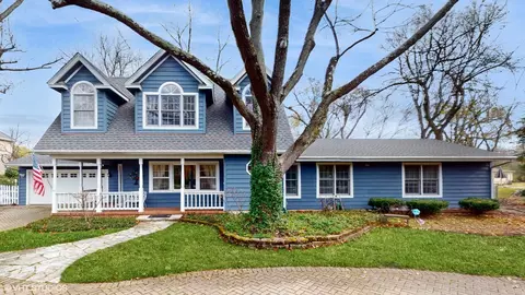 Exterior - 1925 Maple Pl, Riverwoods, IL 60015 photo 3 of 15