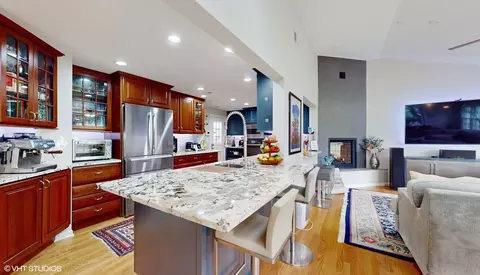Kitchen - 1925 Maple Pl, Riverwoods, IL 60015 photo 1 of 3