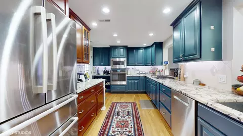 Kitchen - 1925 Maple Pl, Riverwoods, IL 60015 photo 3 of 3