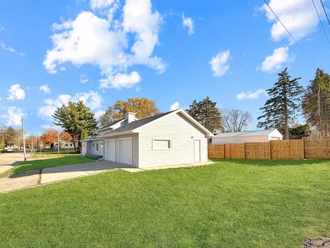 802 S 16th Ave, Freeport, IL 61032 photo 27