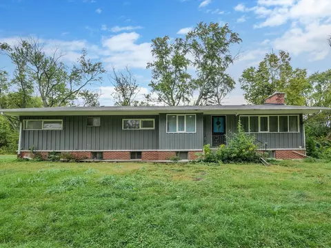 470 Bellaire Ave, Des Plaines, IL 60016