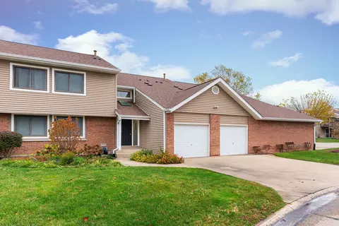 112 W Morningside Ln, Buffalo Grove, IL 60089