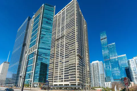 360 E Randolph St #2102, Chicago, IL 60601 photo 2
