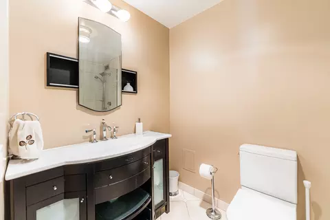 360 E Randolph St #2102, Chicago, IL 60601 photo 24