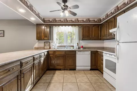 333 E Fremont St, Bement, IL 61813 photo 10