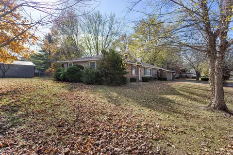 333 E Fremont St, Bement, IL 61813 photo 2