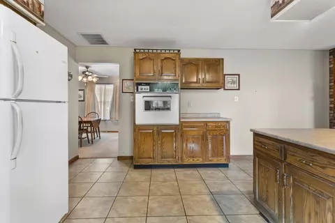 333 E Fremont St, Bement, IL 61813 photo 12