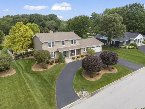 7610 W Coach Rd, Palos Heights, IL 60463