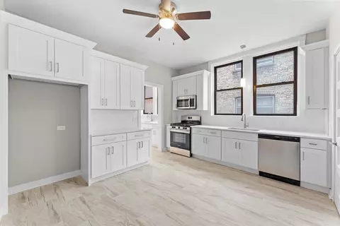 1015 E Hyde Park Blvd #2, Chicago, IL 60615 photo 15