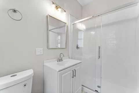 1015 E Hyde Park Blvd #2, Chicago, IL 60615 photo 14