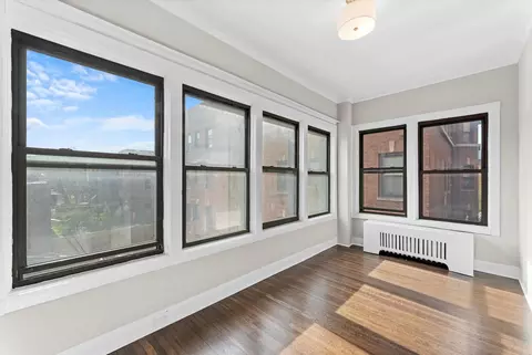 1015 E Hyde Park Blvd #2, Chicago, IL 60615 photo 9