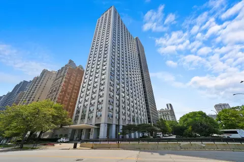 1550 N Lake Shore Dr #33E, Chicago, IL 60610