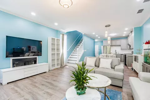 Other - 948 Genesee Dr, Naperville, IL 60563 photo 4 of 8