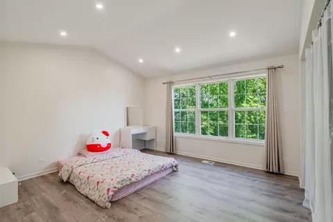 Bedroom - 948 Genesee Dr, Naperville, IL 60563 photo 1 of 3