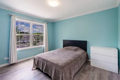 Bedroom - 948 Genesee Dr, Naperville, IL 60563 photo 2 of 3