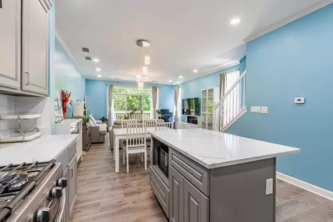 Kitchen - 948 Genesee Dr, Naperville, IL 60563 photo 4 of 4