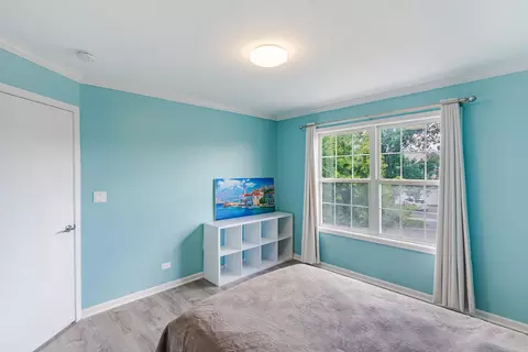 Bedroom - 948 Genesee Dr, Naperville, IL 60563 photo 3 of 3