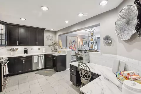 3131 Reflection Dr, Naperville, IL 60564 photo 6