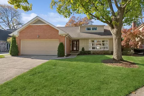 808 S Aldine Ave S, Park Ridge, IL 60068