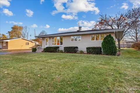 4601 Home Ave, Mchenry, IL 60050 photo 2